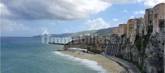 2 Schlafzimmer Wohnung in Siderno, Italy, Nr. 39473 8