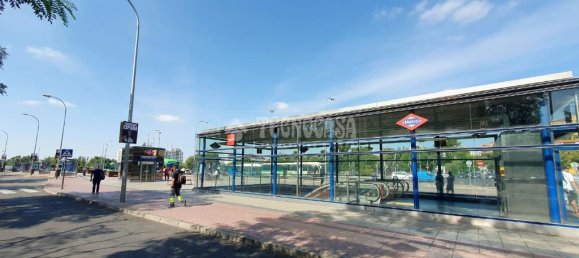 3 rooms Apartment in Madrid, Spain No. 187014 9