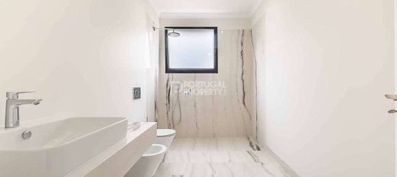 3 bedrooms Villa in Funchal, Portugal No. 94326 22