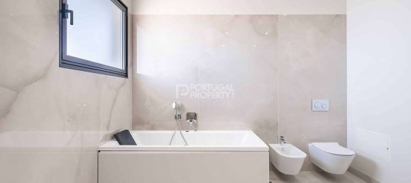 3 bedrooms Villa in Funchal, Portugal No. 94326 17