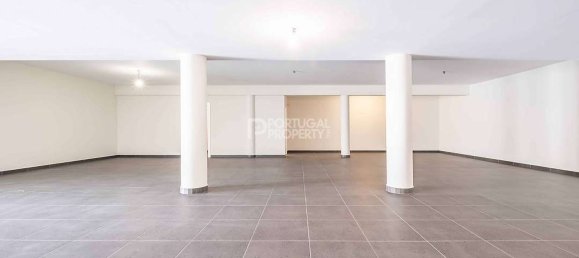 3 bedrooms Villa in Funchal, Portugal No. 94326 32