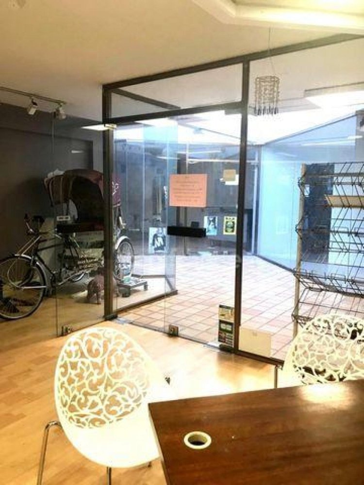 40m² Office in Tarbes, France No. 21070