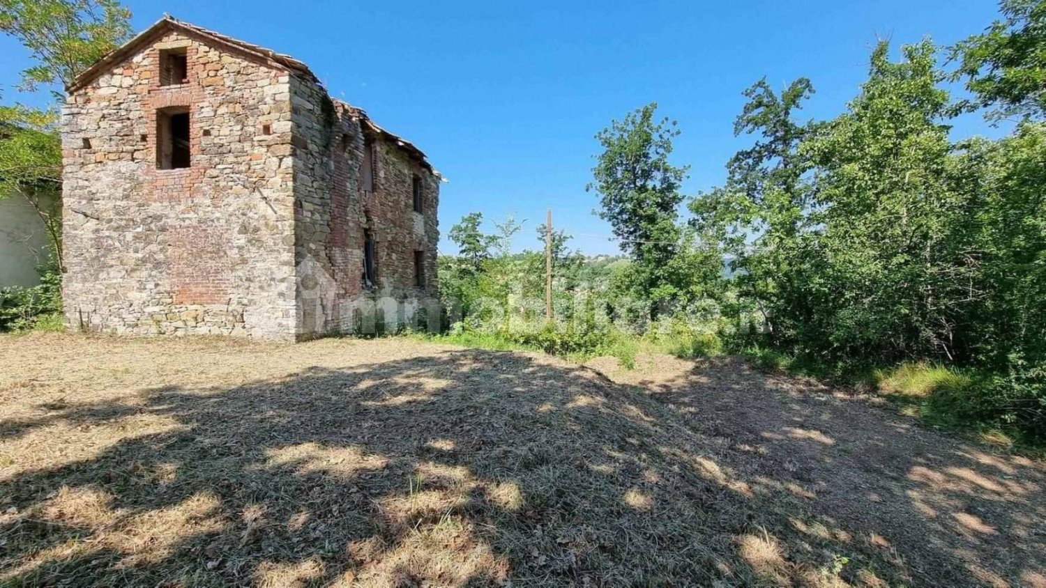 3 bedrooms House in Alta Val Tidone, Italy No. 69494