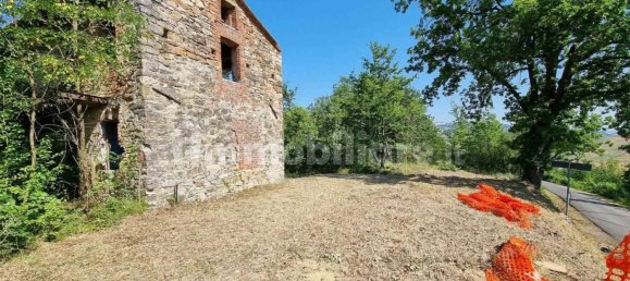 3 bedrooms House in Alta Val Tidone, Italy No. 69494 12