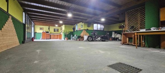 Вилла с 8 комнатами в Кавур, Италия № 41226 11