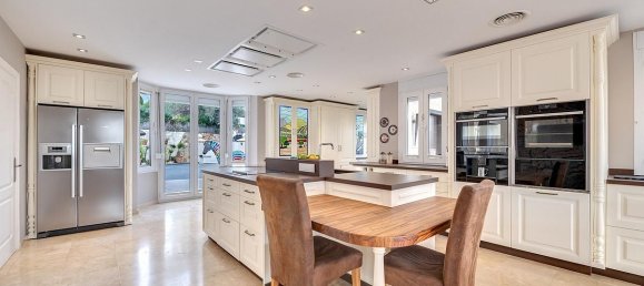 Дом с 5 спальнями в Марбелья, Испания № 147335 8