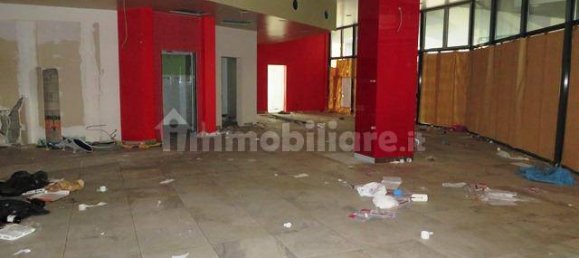 Propiedad comercial de 2 habitaciónes en Parma, Italy No. 65411 6