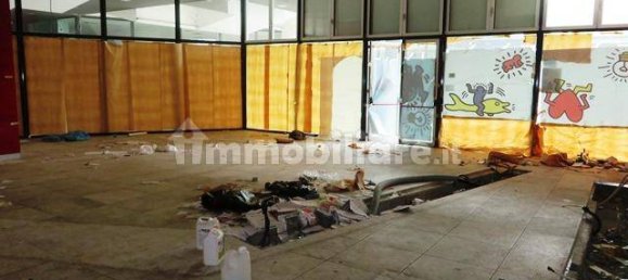 Propiedad comercial de 2 habitaciónes en Parma, Italy No. 65411 12