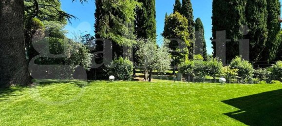 4 bedrooms Penthouse in Padenghe sul Garda, Italy No. 374195 35