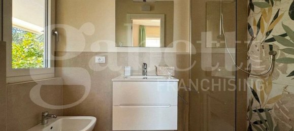 4 bedrooms Penthouse in Padenghe sul Garda, Italy No. 374195 24