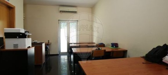 50m² Commercial property in Cabeceiras de Basto, Portugal No. 190058 3