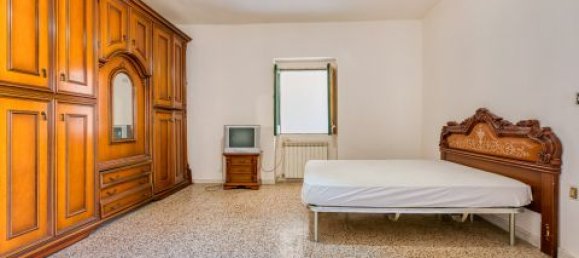 4 bedrooms House in Sant'Antonio Abate, Italy No. 14525 10