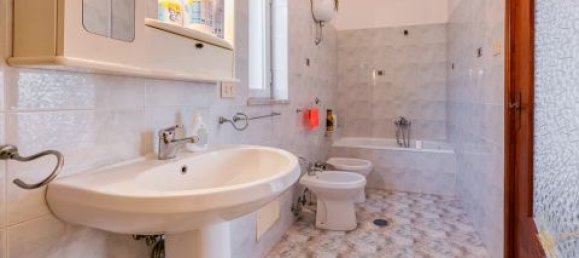 4 bedrooms House in Sant'Antonio Abate, Italy No. 14525 13