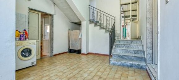 4 bedrooms House in Sant'Antonio Abate, Italy No. 14525 7