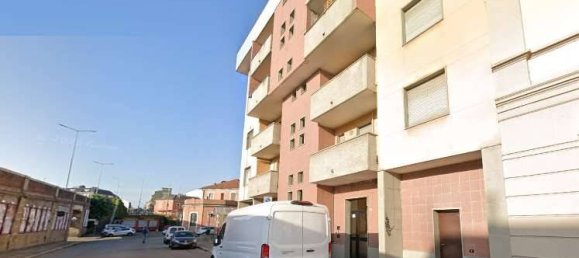 2 bedrooms Apartment in Novara, Italy No. 261993 4