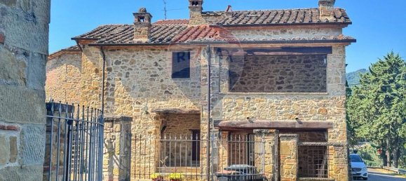 4 غرف نوم شقة في Monte Santa Maria Tiberina, Italy رقم 304202 3