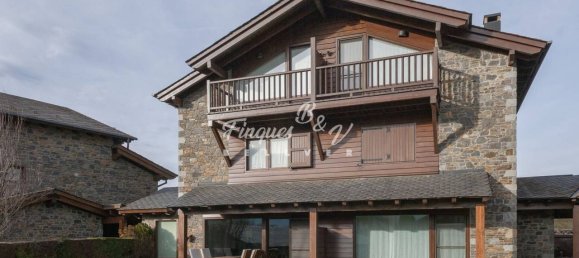 3 bedrooms House in Bellver de Cerdanya, Spain No. 133876 2