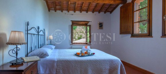 Villa de 9 dormitorios en Bucine, Italy No. 278229 32