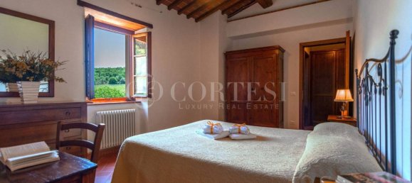 Villa de 9 dormitorios en Bucine, Italy No. 278229 42