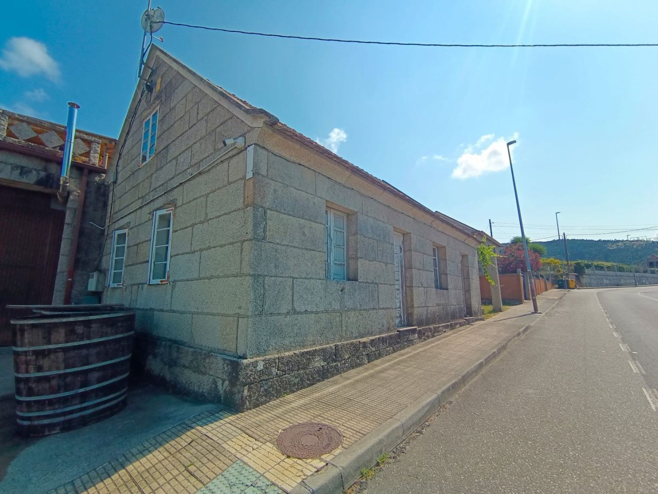 Casa de 5 dormitorios en Meaño, Spain No. 272066