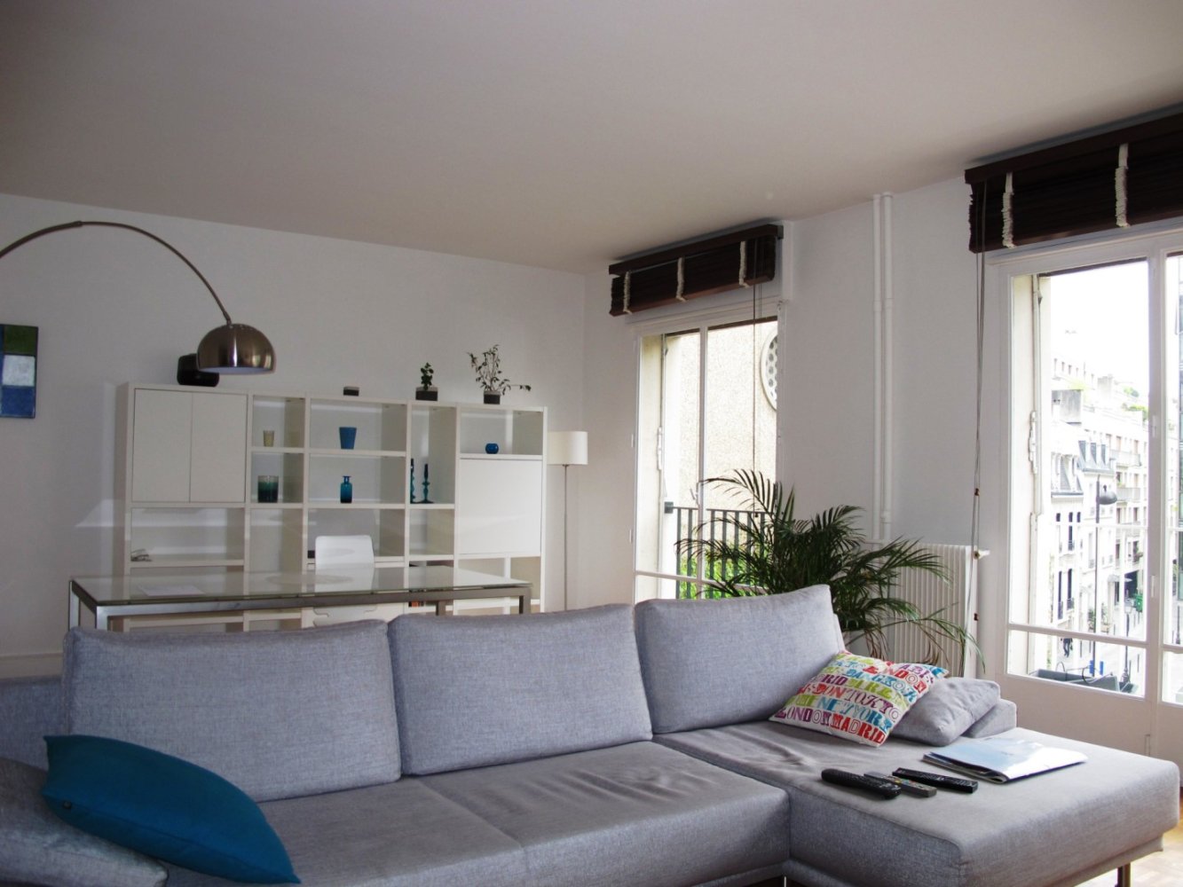 2 bedrooms Apartment in Paris, France No. 179118