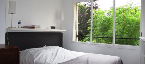 2 bedrooms Apartment in Paris, France No. 179118 3