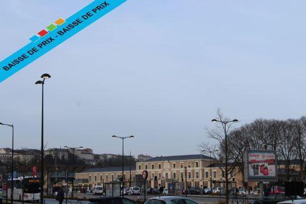 4 bedrooms Apartment in Angouleme, France No. 33469