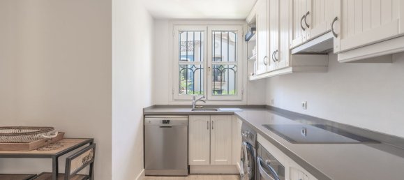 Adosado de 5 dormitorios en Marbella, Spain No. 245495 14