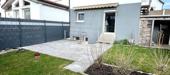 6 rooms Townhouse in Zollernalbkreis, Germany No. 366630 3