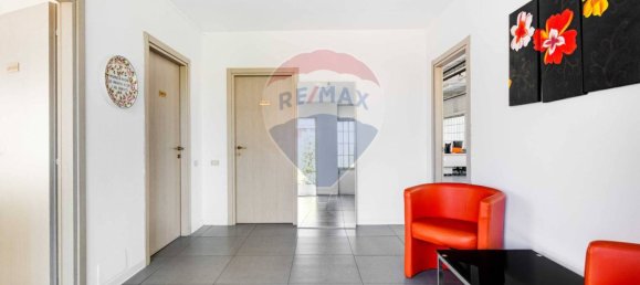 820m² Warehouse in Solbiate Olona, Italy No. 312510 2