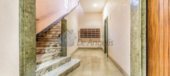 Apartamento de 3 habitaciónes en Rome, Italy No. 283950 2