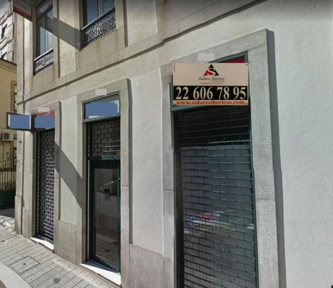  Shop in Porto, Portugal No. 8378