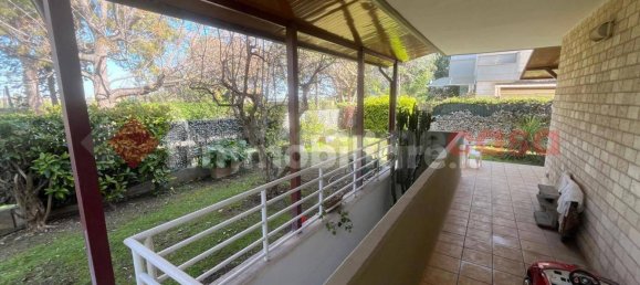 Villa de 5 divisões em Bari, Italy N.º 59433 16