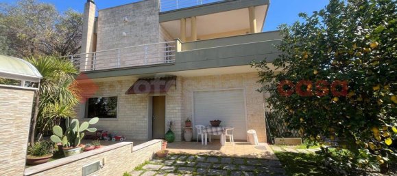 Villa de 5 divisões em Bari, Italy N.º 59433 38