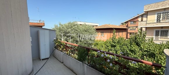 5 rooms House in Rome, Italy No. 365795 4