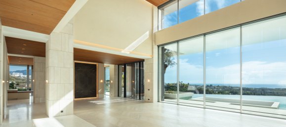 12 bedrooms Villa in Benahavis, Spain No. 3001 3