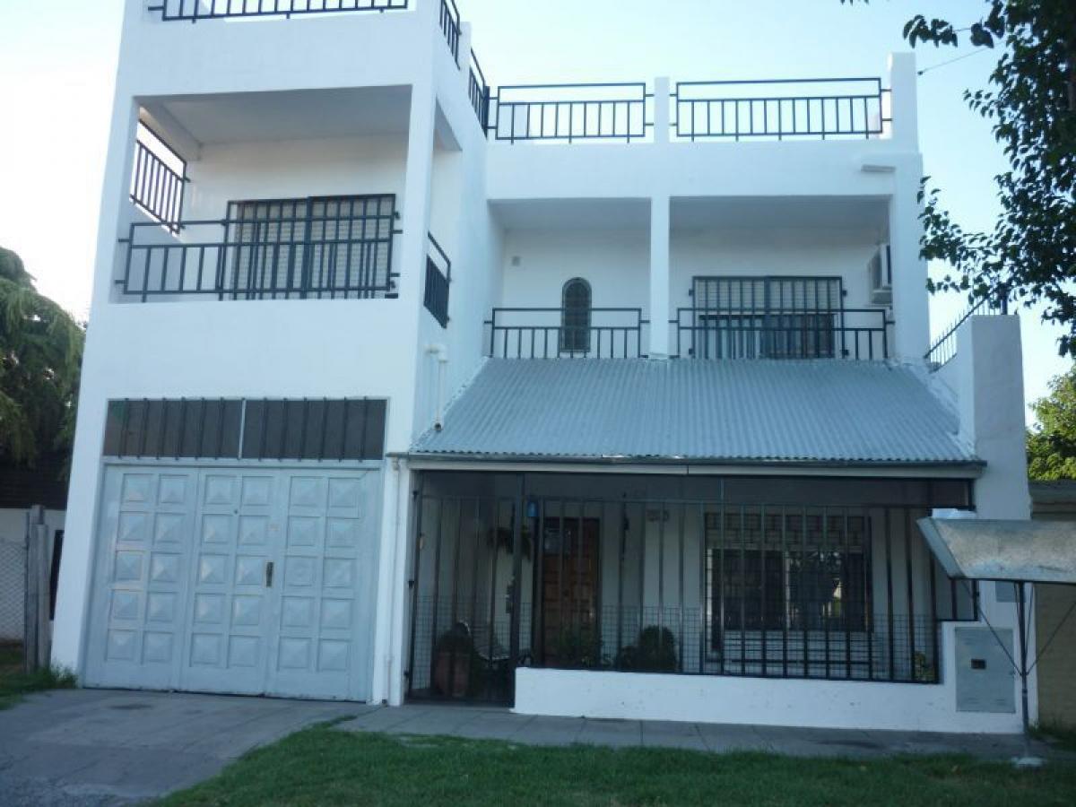 5 Schlafzimmer Haus in Escobar, Argentina, Nr. 7369