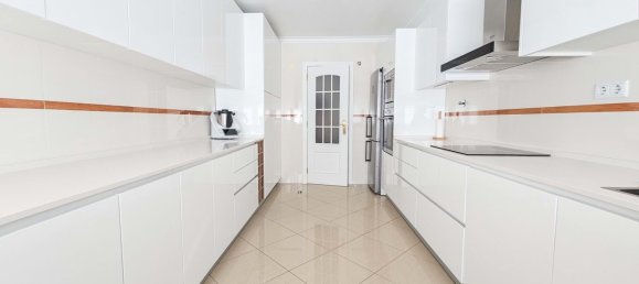 3 bedrooms Apartment in Lisbon, Portugal No. 324363 26