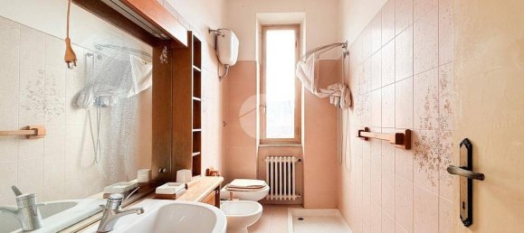 Дом с 5 спальнями в Авеццано, Италия № 346939 14