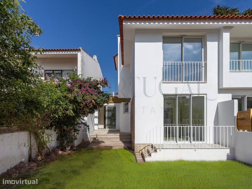 3 bedrooms House in Cascais, Portugal No. 340984