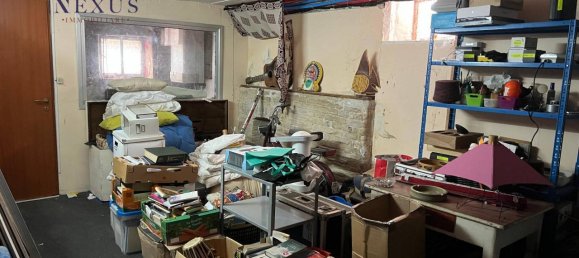 Дом с 5 комнатами в Сан Костанцо, Италия № 133669 24