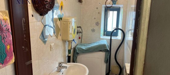 Дом с 5 комнатами в Сан Костанцо, Италия № 133669 25