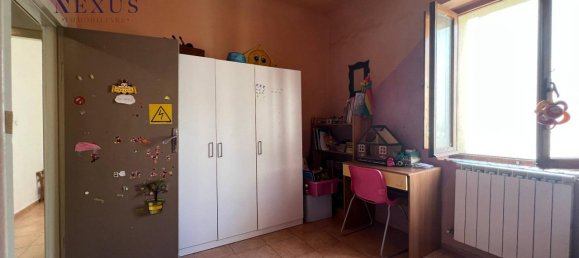 Дом с 5 комнатами в Сан Костанцо, Италия № 133669 20