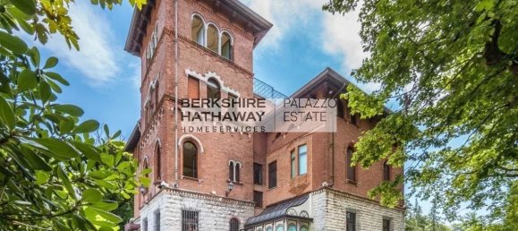 11 bedrooms Villa in Varese, Italy No. 188333 3