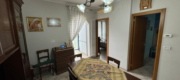 3-salle Appartement à Barletta, Italy No. 23757 5