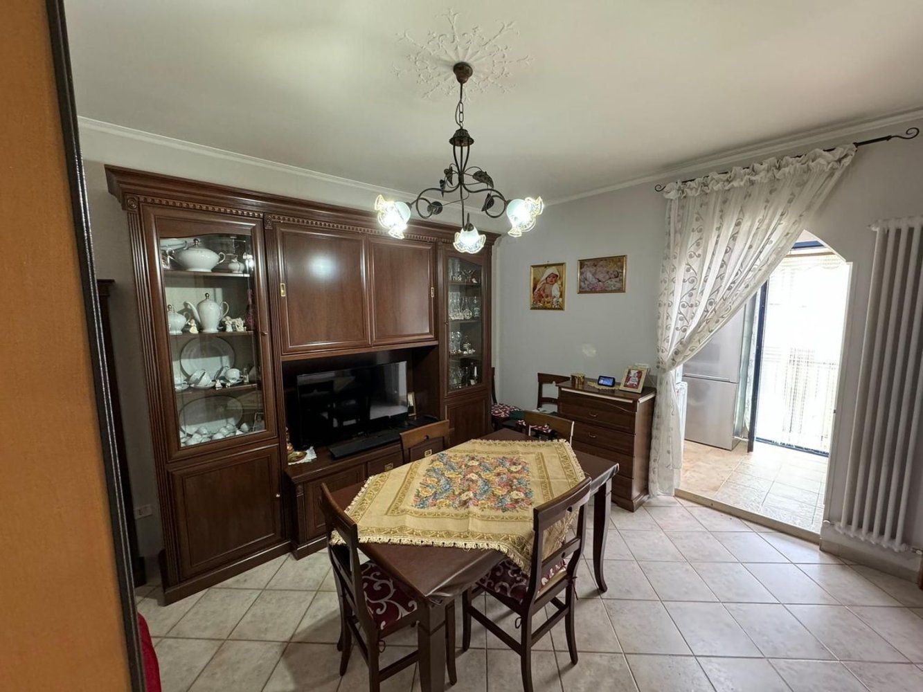 3-salle Appartement à Barletta, Italy No. 23757