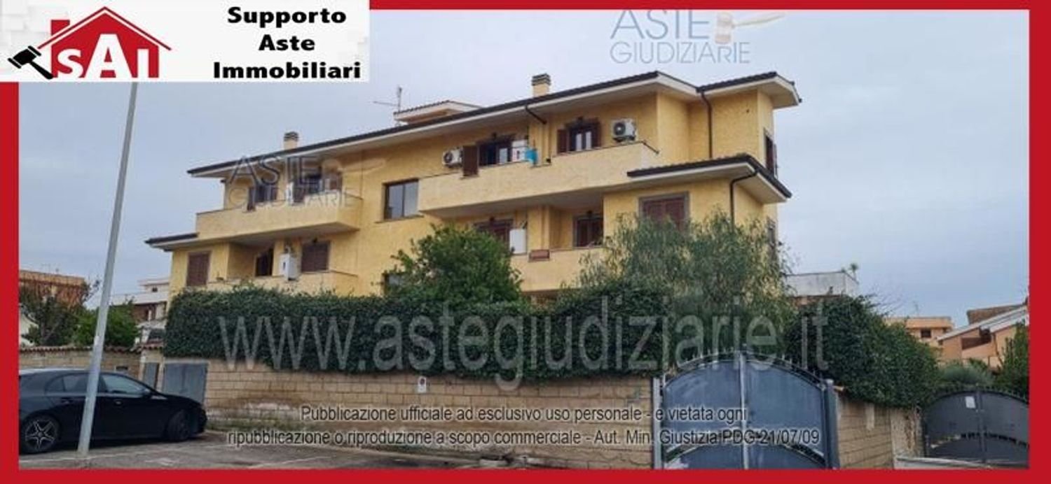 Квартира с 5 спальнями в Ардеа, Италия № 334044