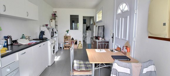1 bedroom Apartment in Triel-sur-Seine, France No. 172908 2