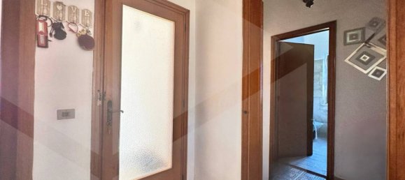 6 rooms House in Ponsacco, Italy No. 181595 7