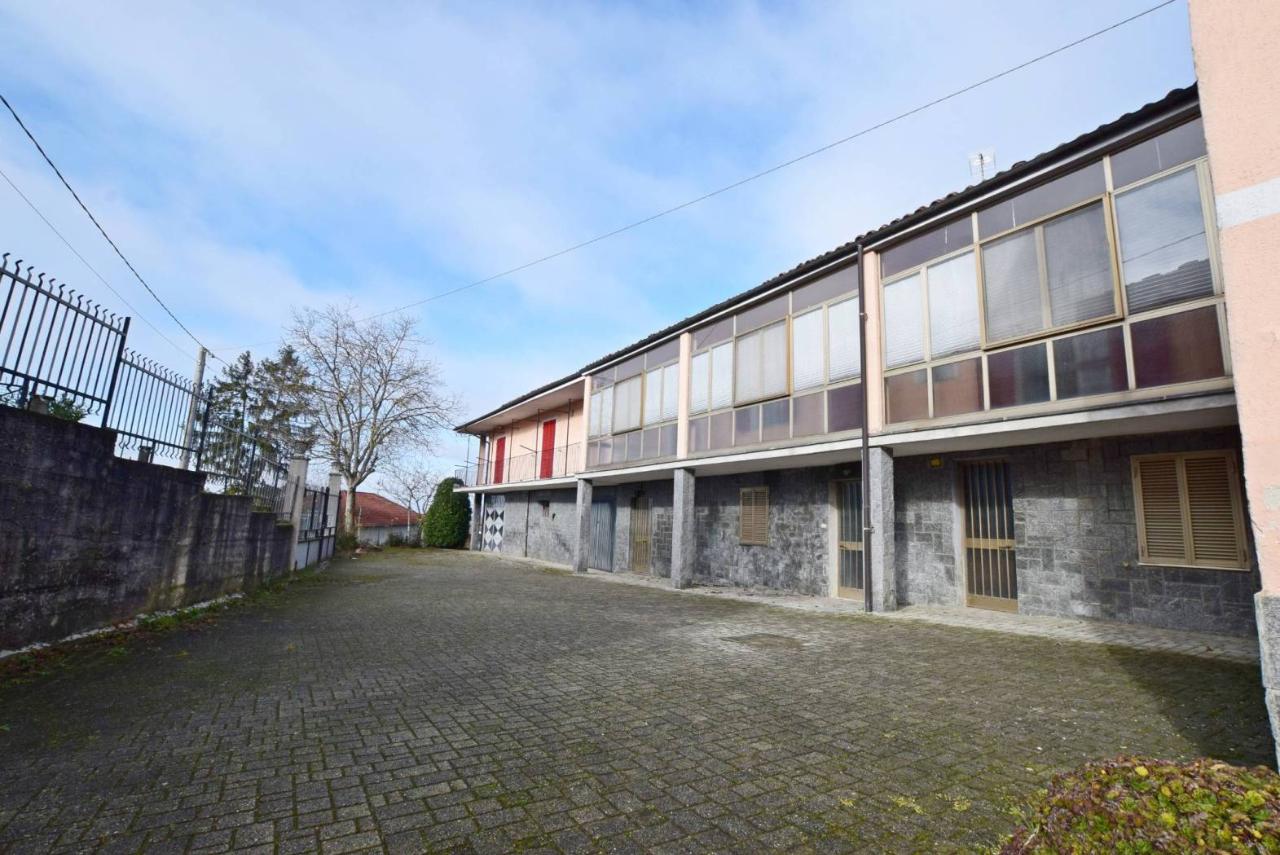 Дом с 9 комнатами в Рокка Чилье, Италия № 37799